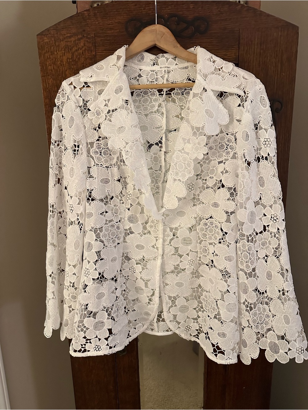 En Crème Boho Chic White Lace Floral Button-Front Women's Shacket Size Medium